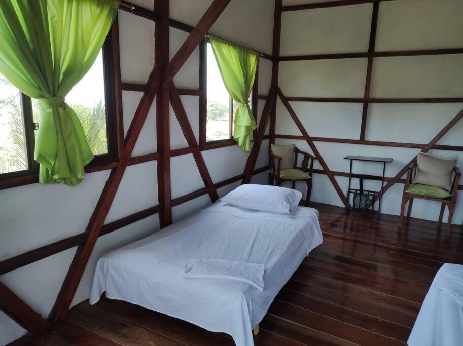 Cayo Ecovillage Puerto Cayo Exterior foto