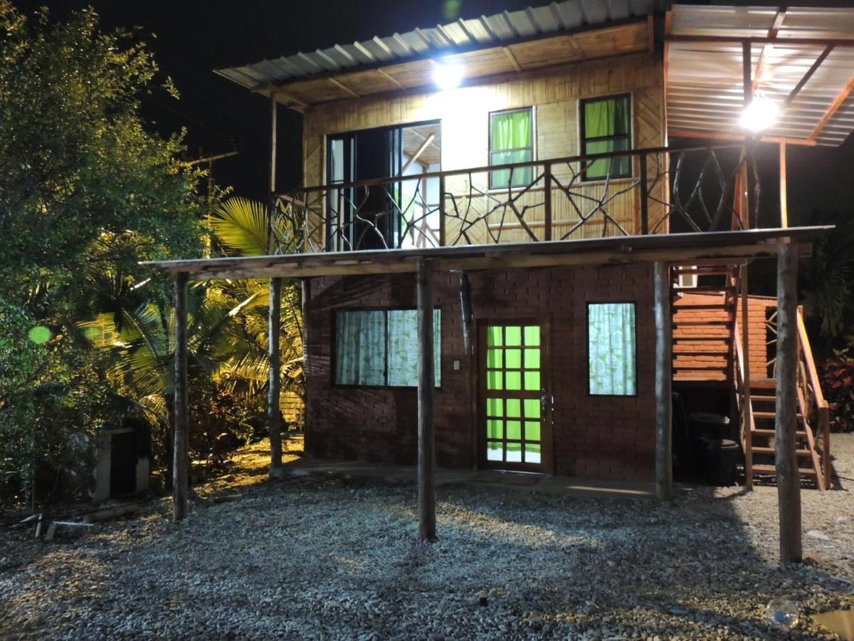 Cayo Ecovillage Puerto Cayo Exterior foto
